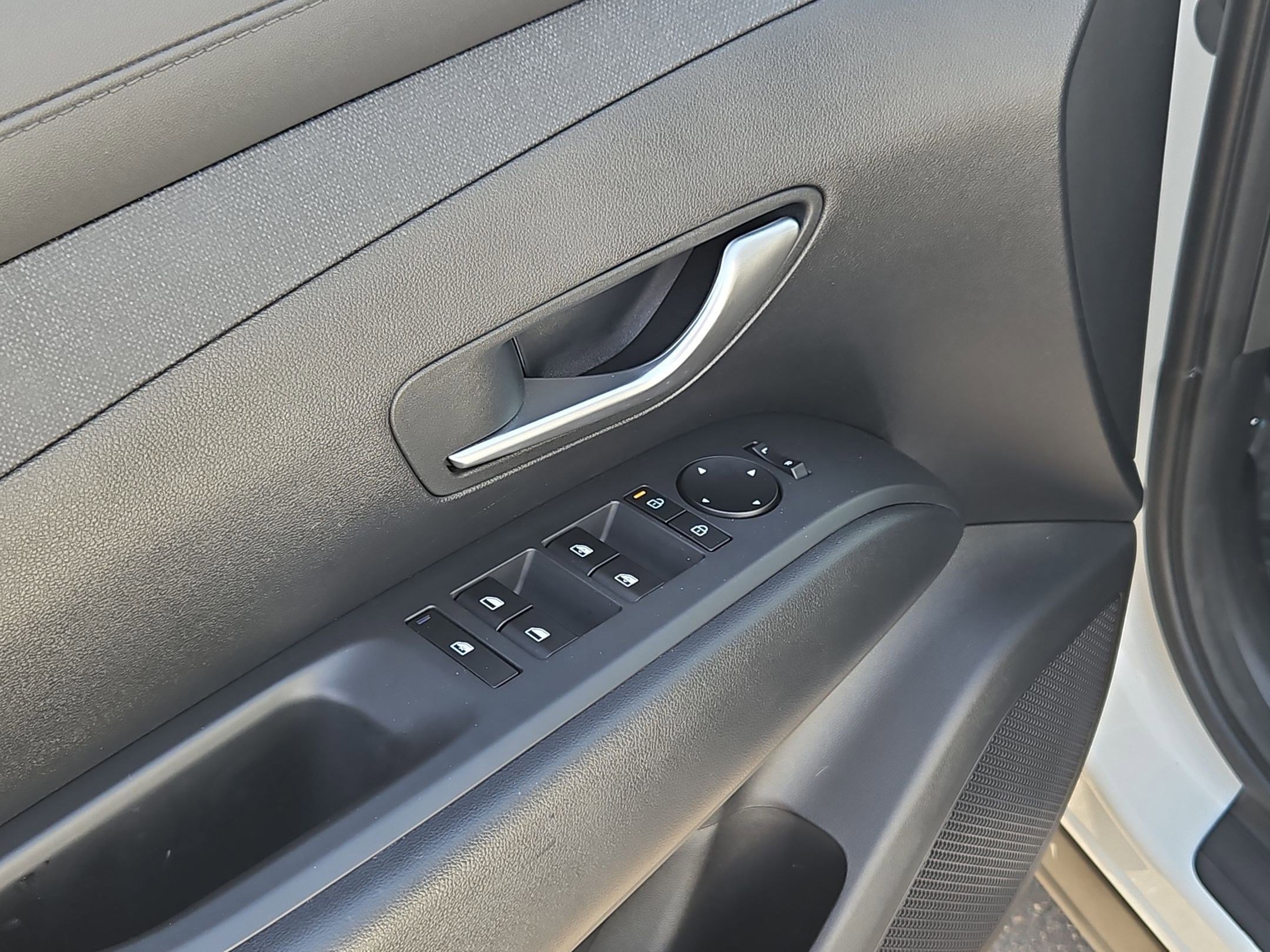 Certified 2025 Hyundai Tucson SEL image 11