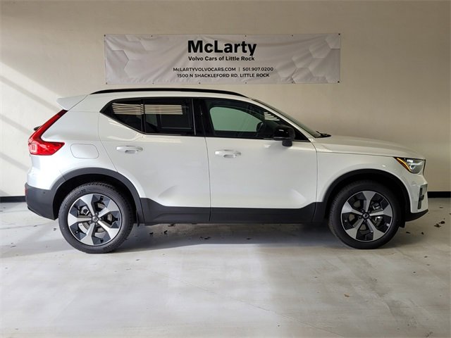 New 2026 Volvo XC40 B5 Plus w/ Protection Package Premier image 2