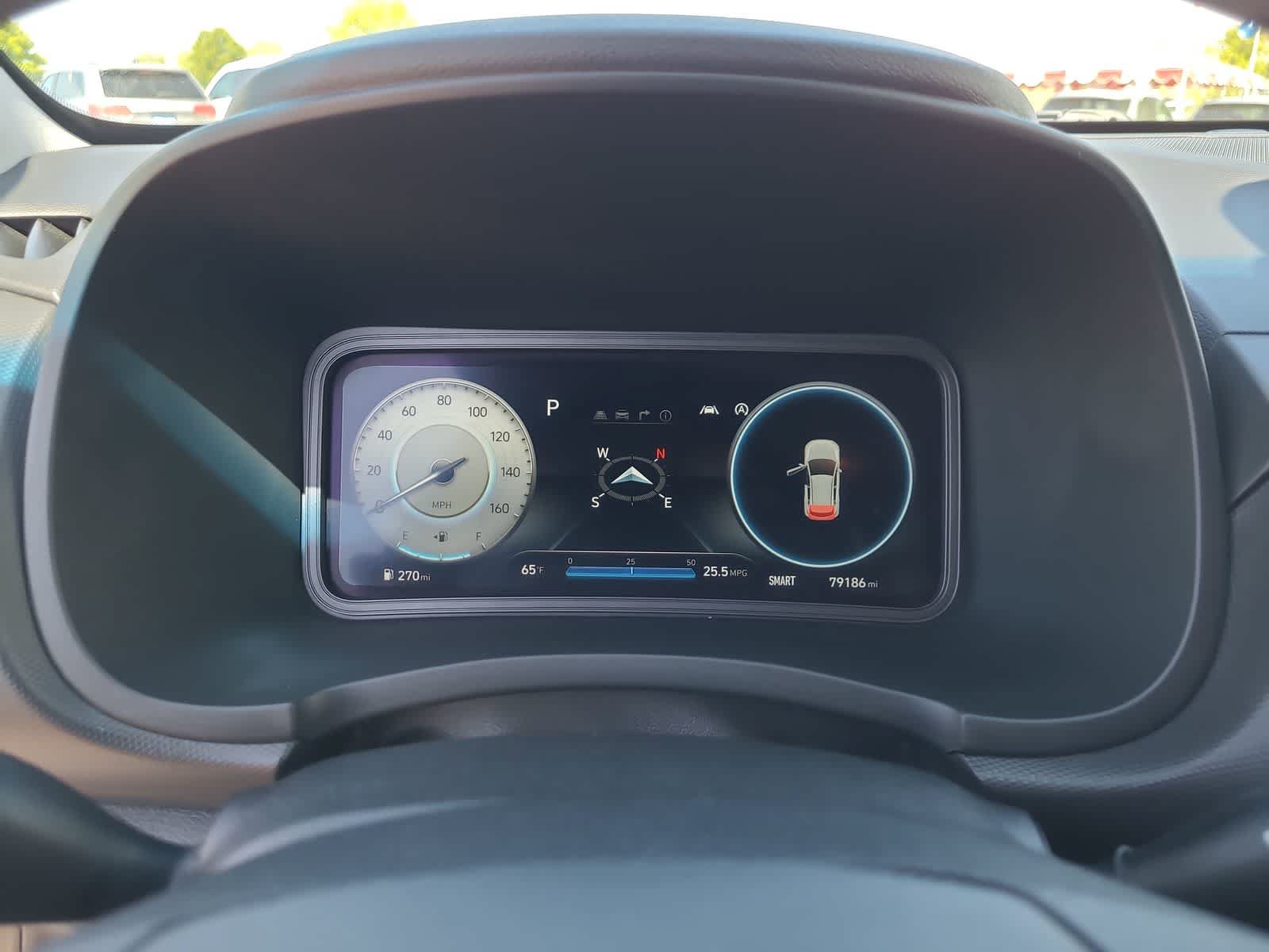 Used 2022 Hyundai Kona Limited AWD/4WD image 26