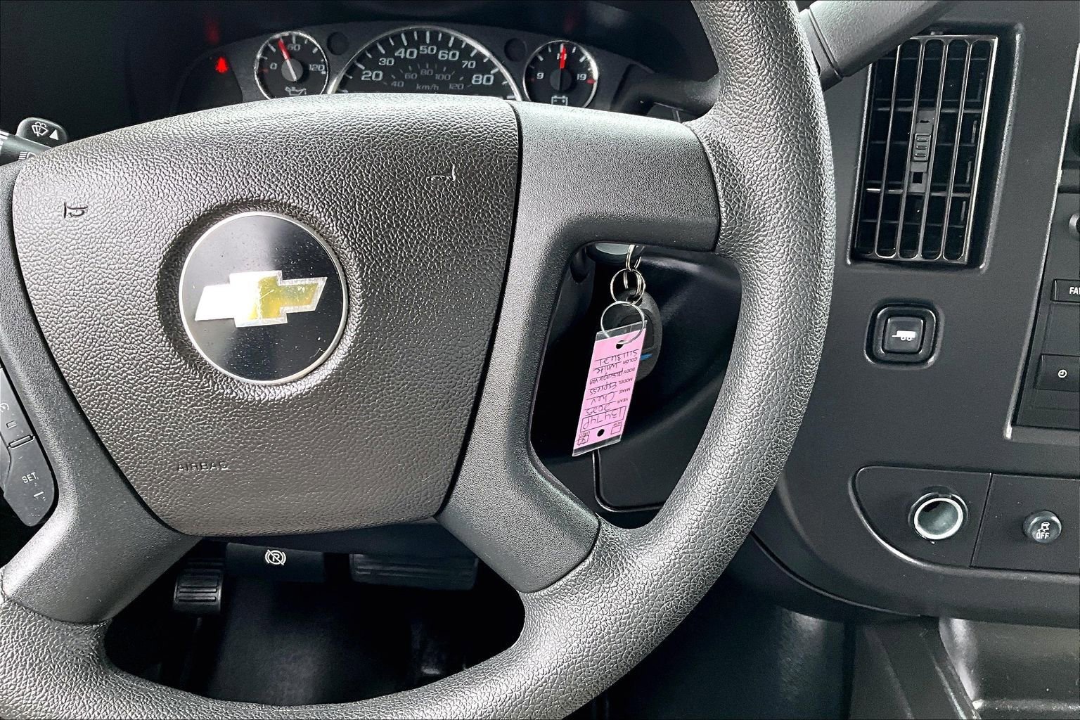 Used 2025 Chevrolet Express 2500 LT w/ LT Preferred Equipment Group RWD image 20