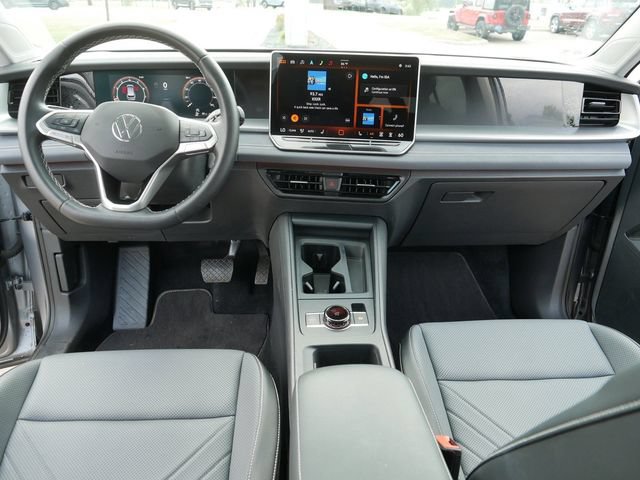 Certified 2025 Volkswagen Tiguan SE AWD/4WD image 22