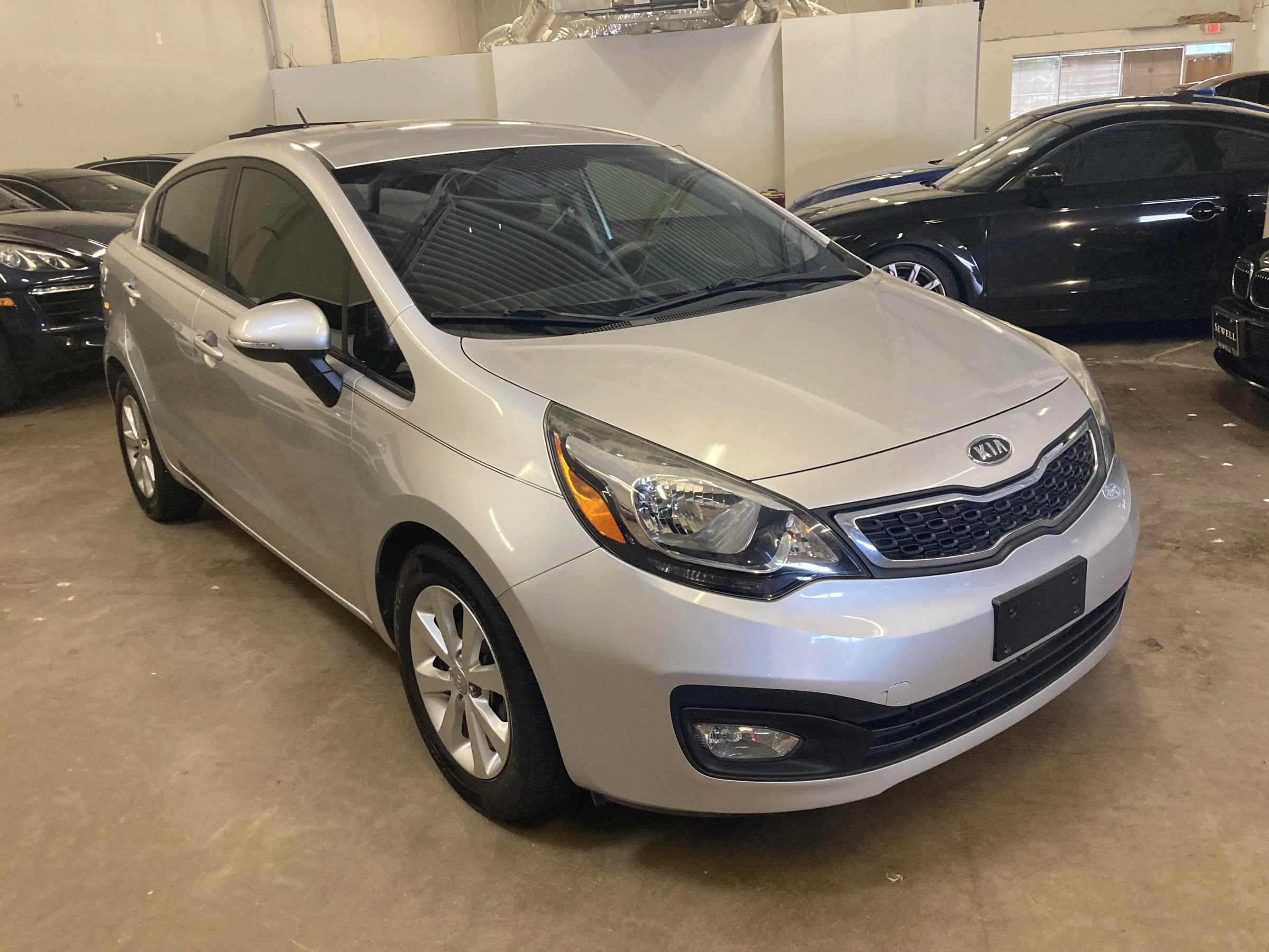 Used 2013 Kia Rio EX w/ Convenience Pkg FWD image 5