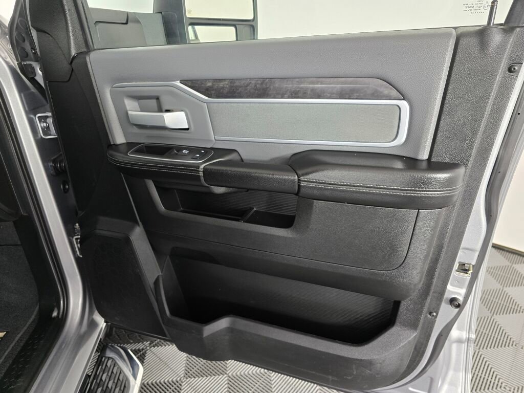 Used 2023 RAM 3500 Big Horn w/ Level 1 Equipment Group image 38