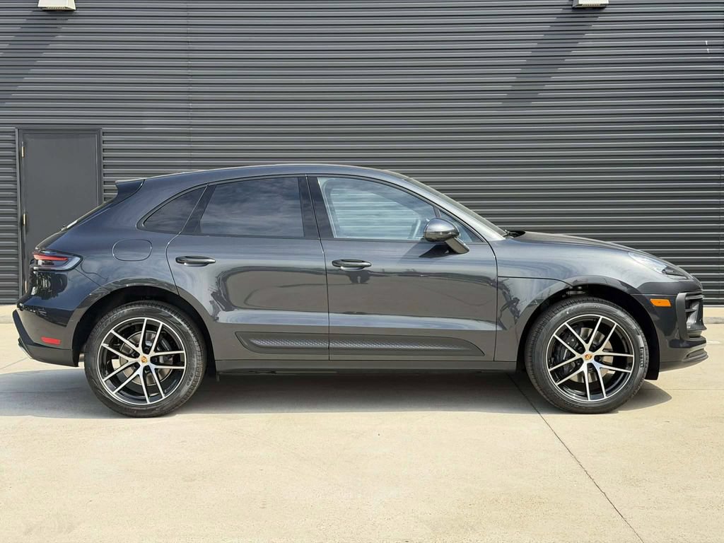 New 2026 Porsche Macan AWD/4WD image 7