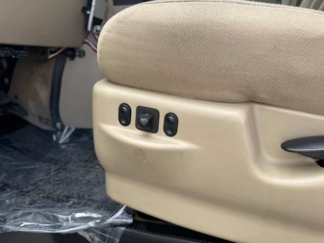 Used 2014 Ford E-350 and Econoline 350 XLT RWD image 32