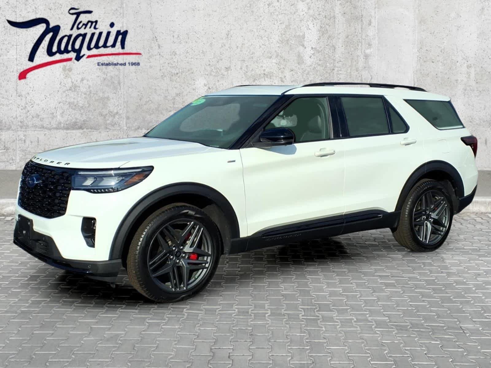 Used 2025 Ford Explorer ST-Line w/ ST-Line Street Pack AWD/4WD image 1