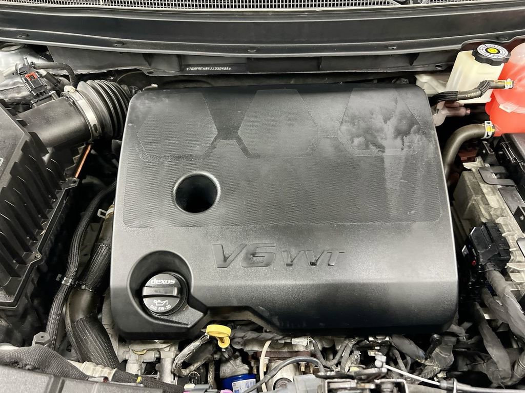 Used 2018 Chevrolet Traverse LS image 25