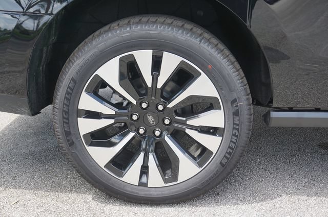 New 2027 Ford Expedition Max Platinum w/ Driver's Package AWD/4WD image 26