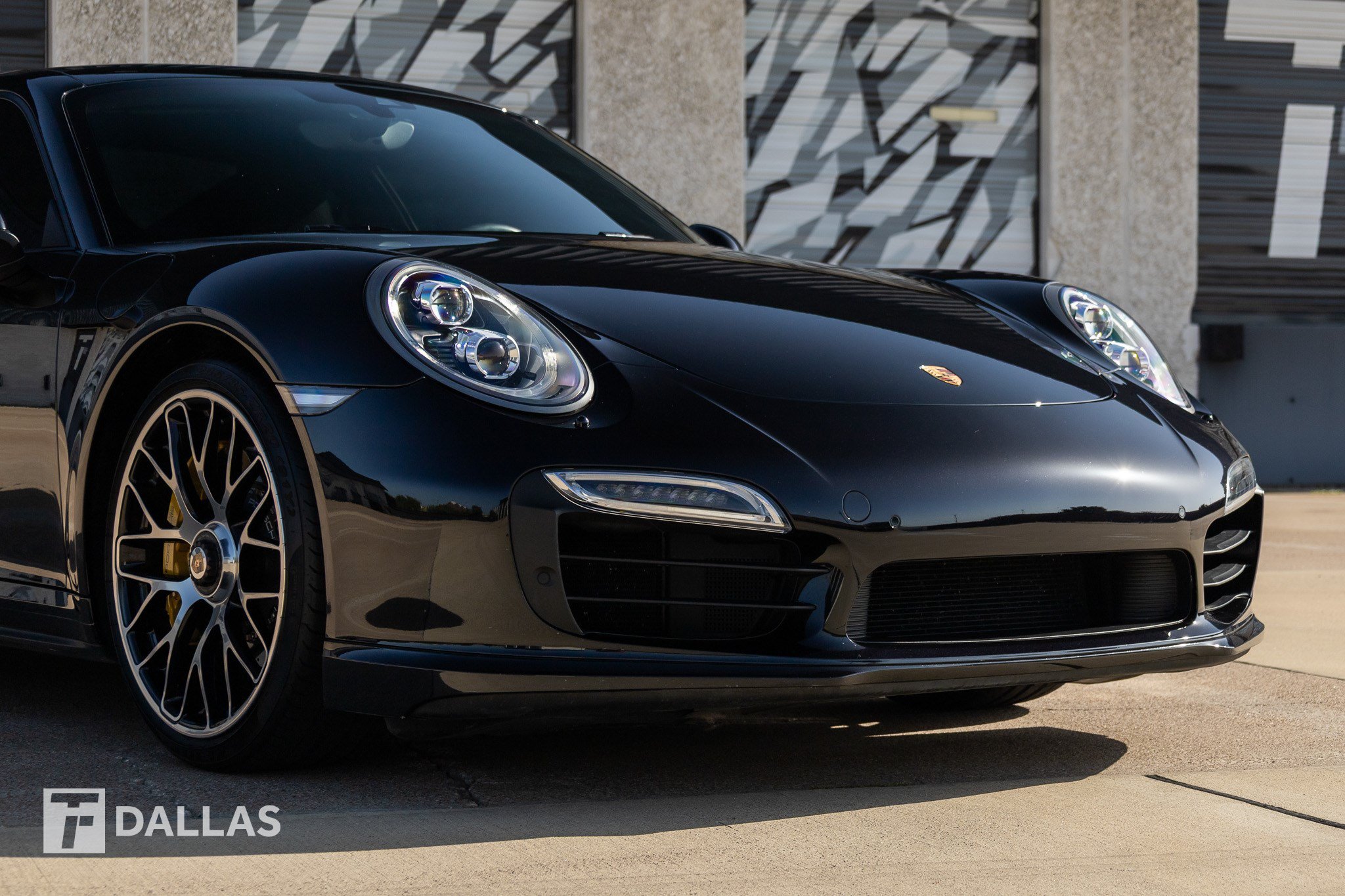 Used 2015 Porsche 911 Turbo S AWD/4WD image 2