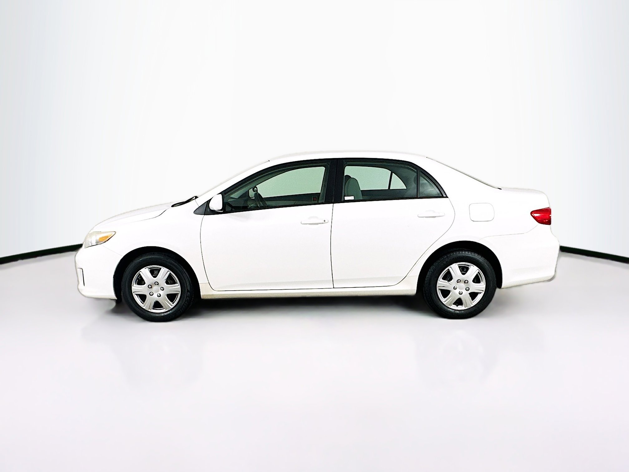 Used 2011 Toyota Corolla LE image 4