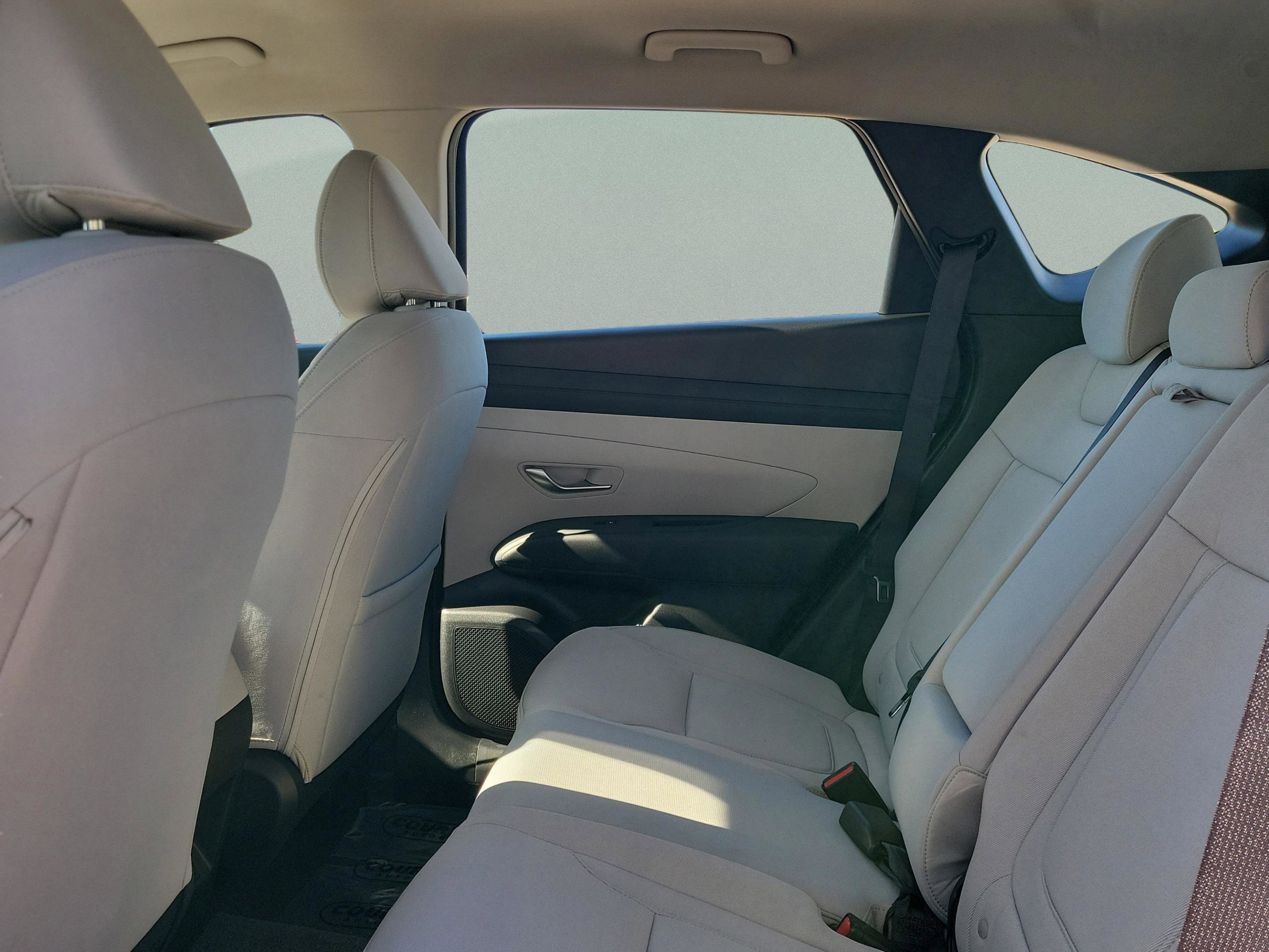 New 2026 Hyundai Tucson SE image 11