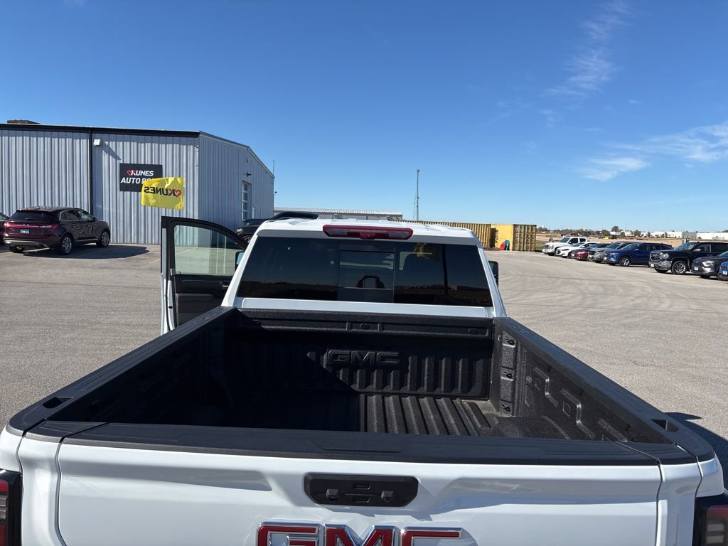 New 2026 GMC Sierra 2500 AT4 w/ AT4 Premium Plus Package image 22