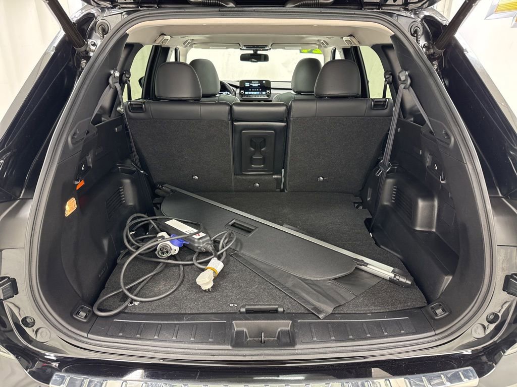 Used 2024 Mitsubishi Outlander SE image 14