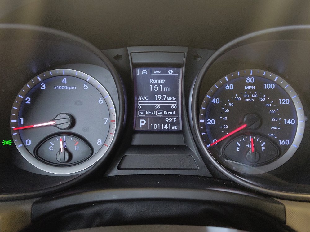 Used 2014 Hyundai Santa Fe Sport w/ Popular Equipment Package 02 FWD image 23
