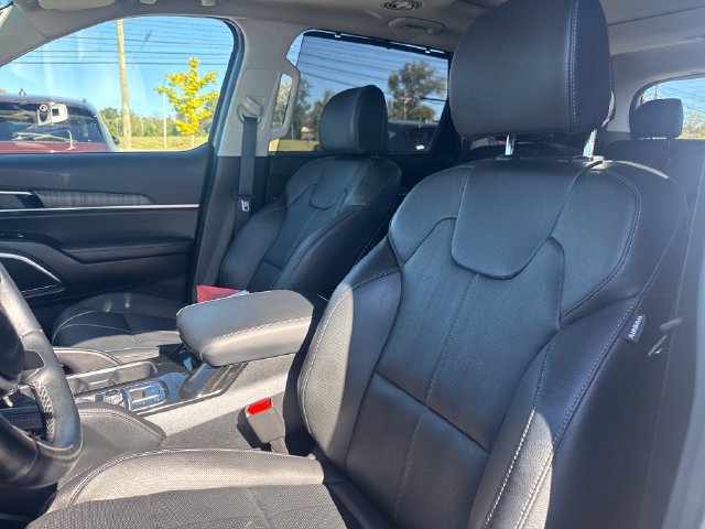 Used 2024 Kia Telluride SX w/ Towing Package AWD/4WD image 13