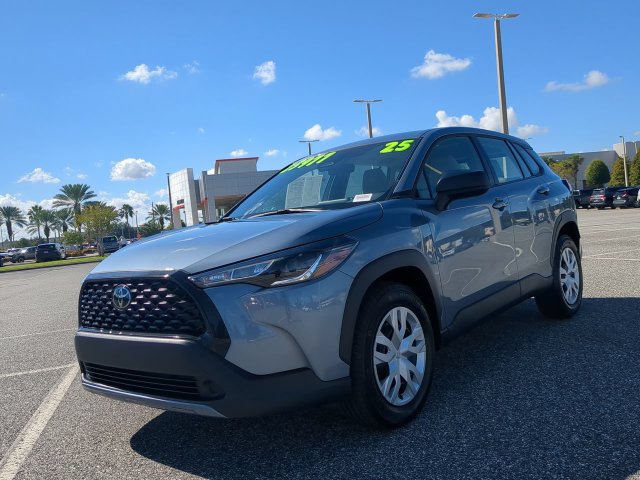 Certified 2025 Toyota Corolla Cross L FWD image 8