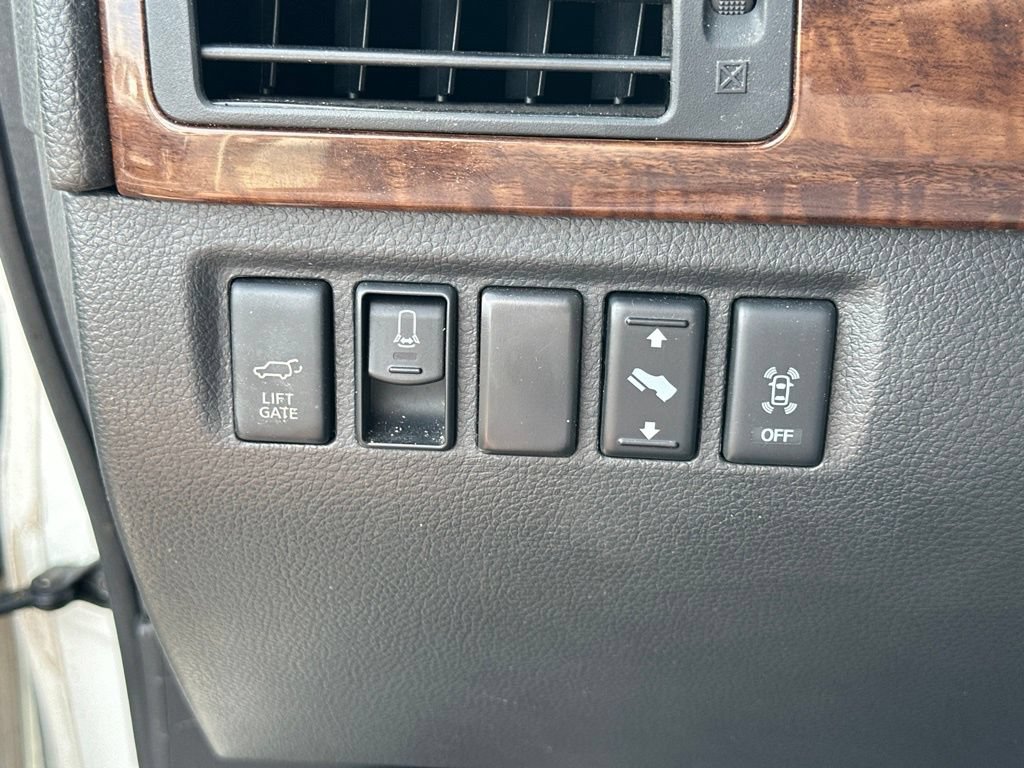 Used 2014 Nissan Armada Platinum AWD/4WD image 19