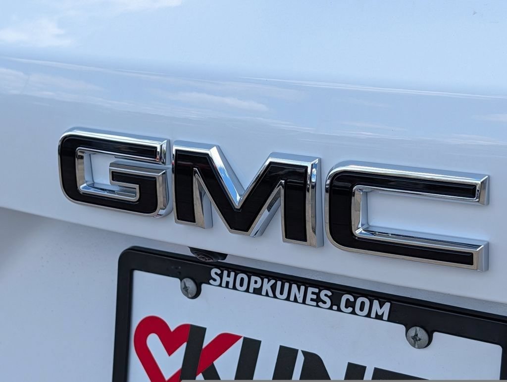 New 2026 GMC Terrain Elevation w/ Black Edition AWD/4WD image 13