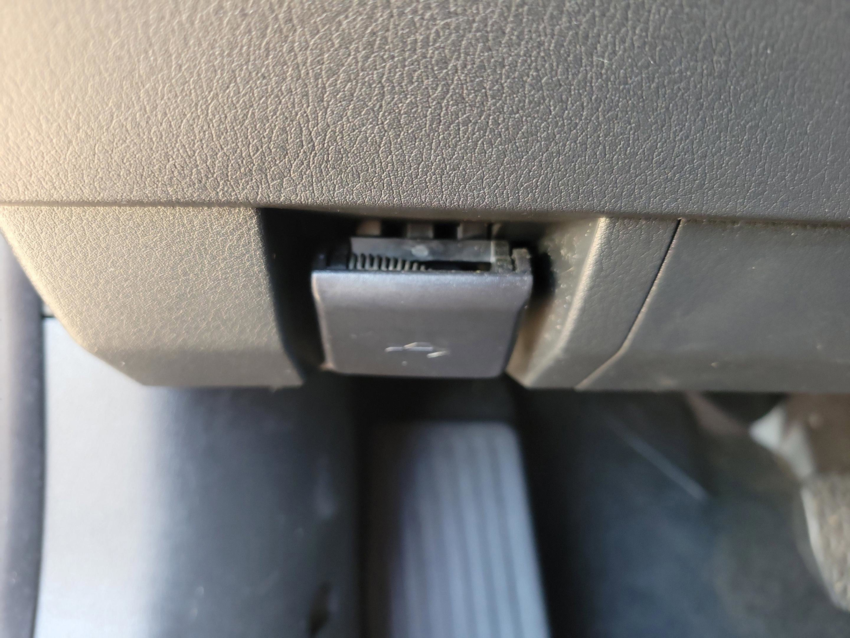 Used 2023 MAZDA MAZDA3 s image 24