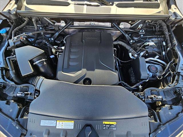 Used 2025 Audi Q5 Premium w/ Convenience Package image 19