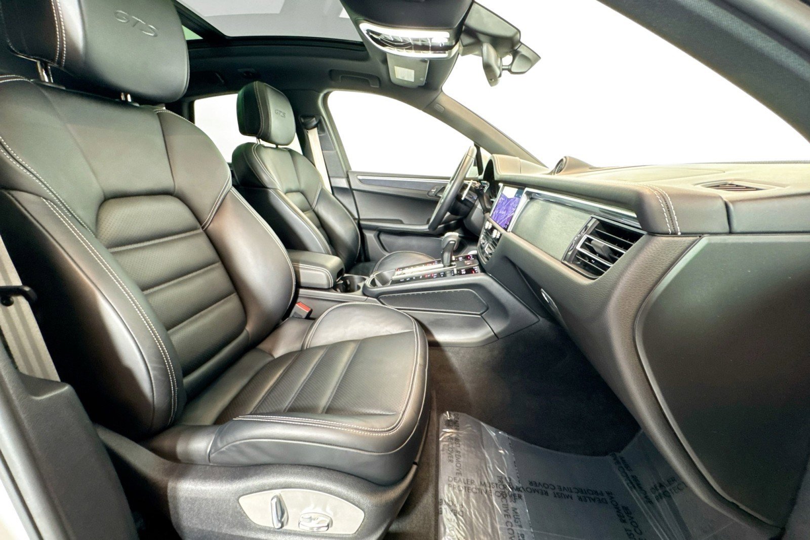 Used 2023 Porsche Macan GTS image 27