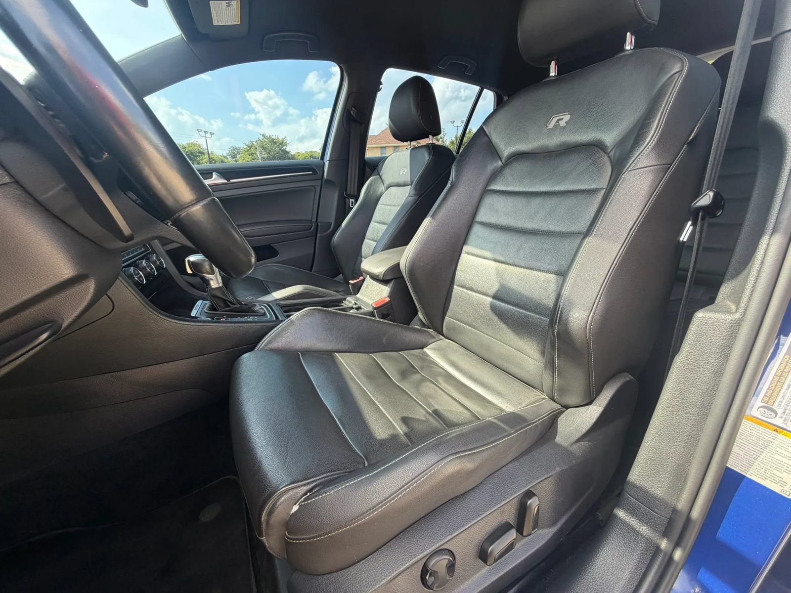 Used 2015 Volkswagen Golf R 4-Door AWD/4WD image 5
