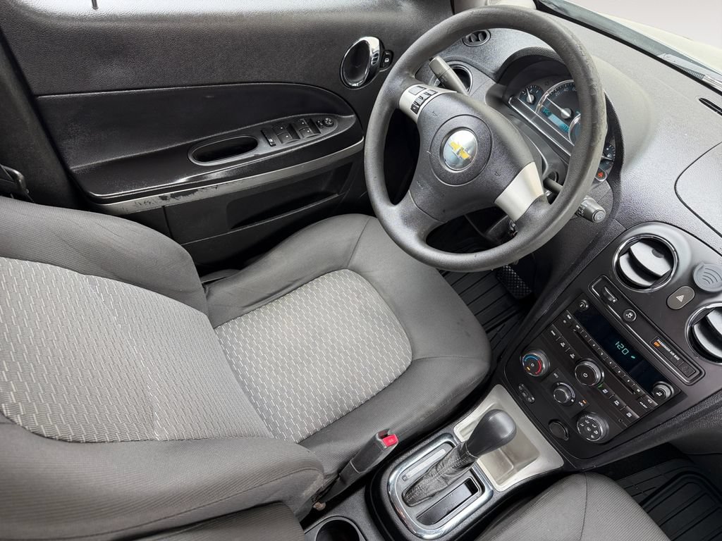 Used 2011 Chevrolet HHR LS FWD image 13