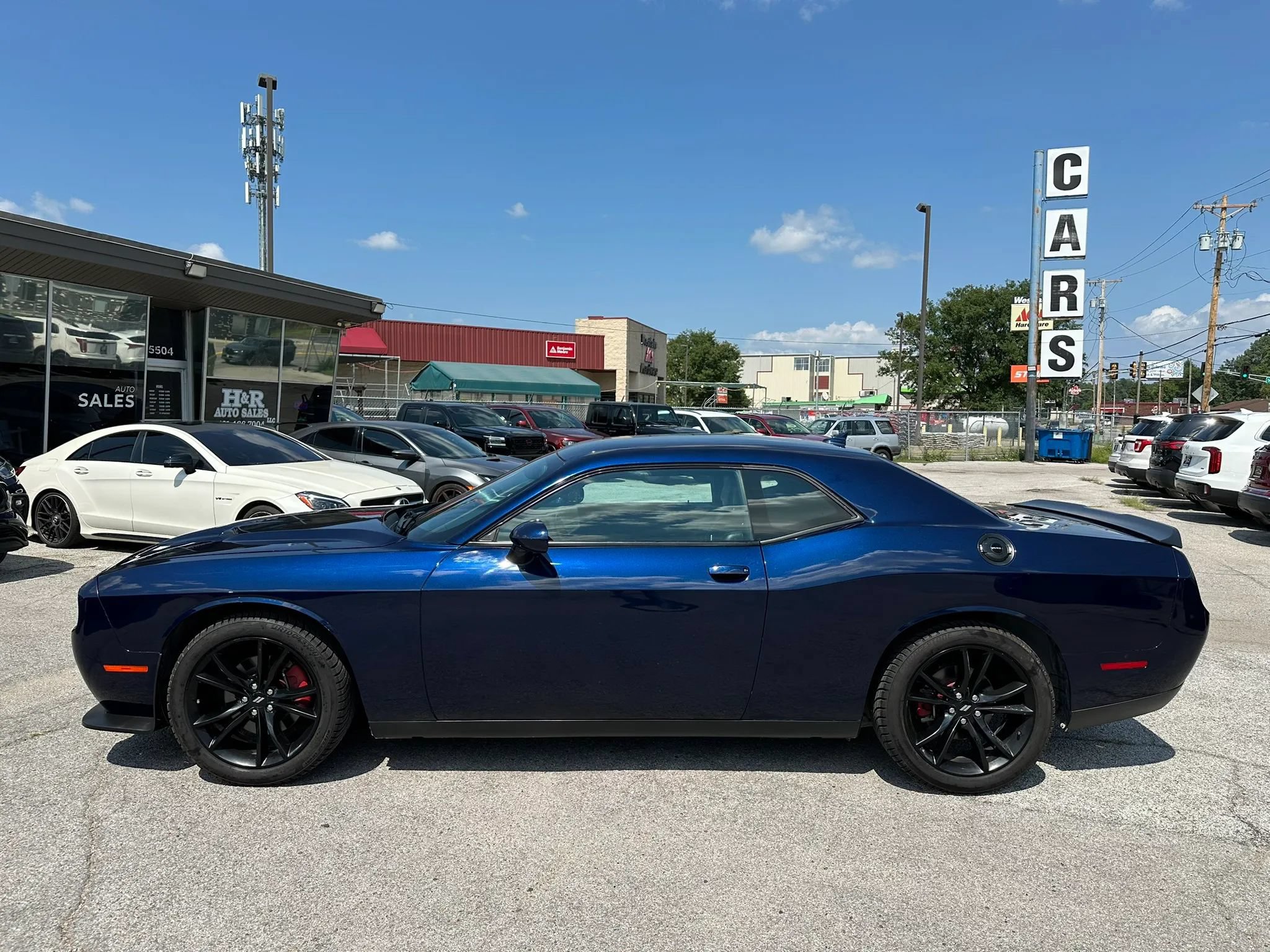 Used 2017 Dodge Challenger SXT Plus RWD image 2