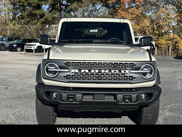 New 2025 Ford Bronco Badlands image 2