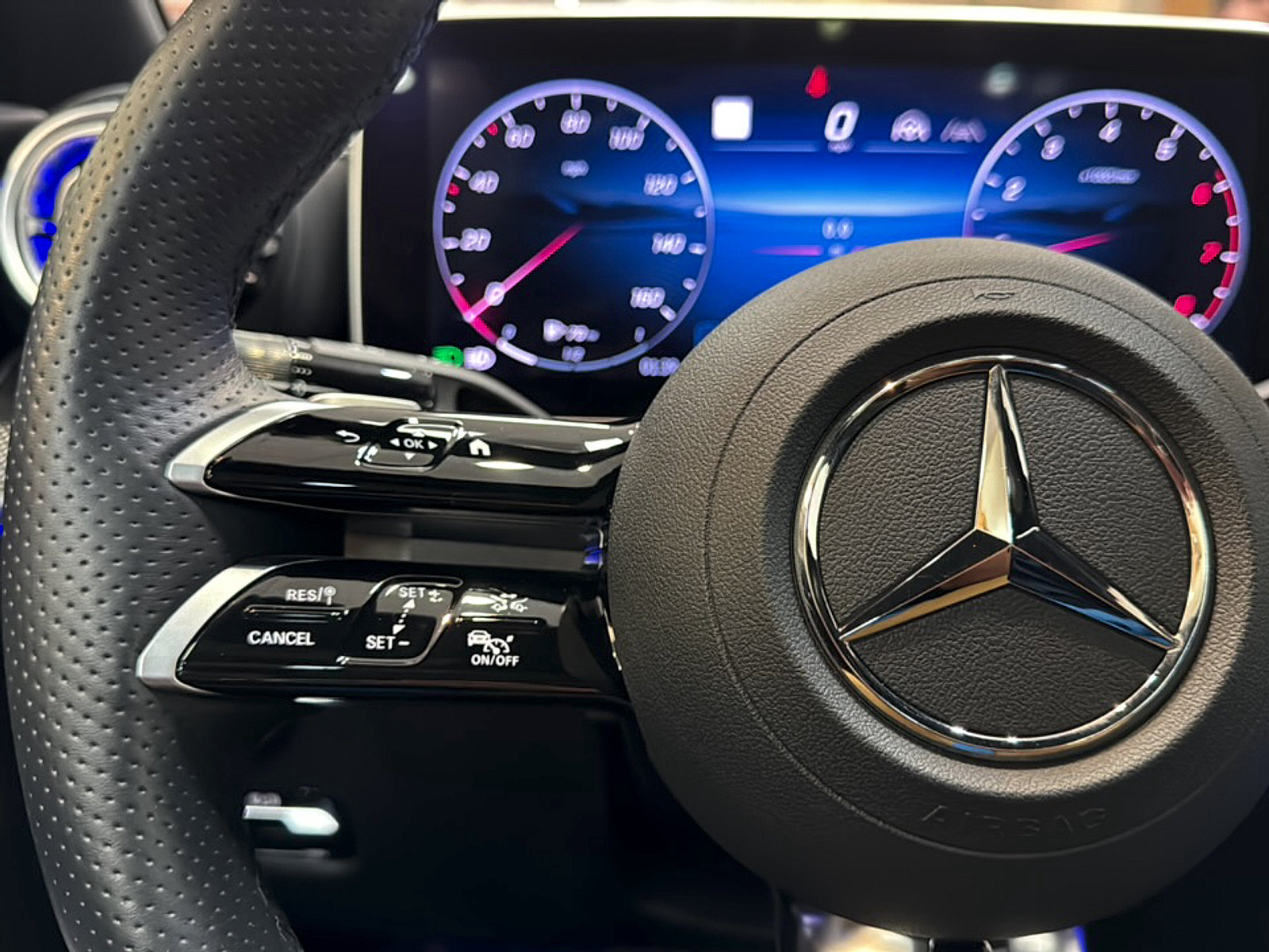 Certified 2024 Mercedes-Benz CLE 450 4MATIC Coupe image 23