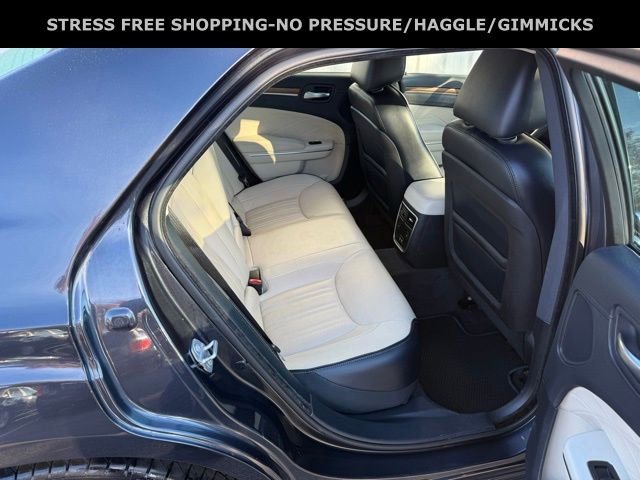 Used 2016 Chrysler 300 C Platinum w/ Safetytec Plus Group image 36