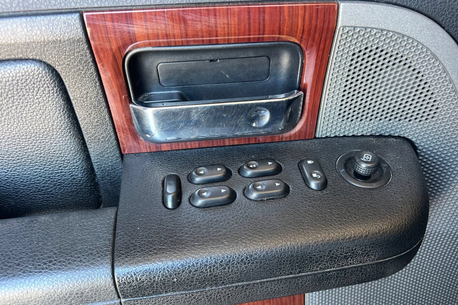 Used 2005 Ford F150 XLT RWD image 37