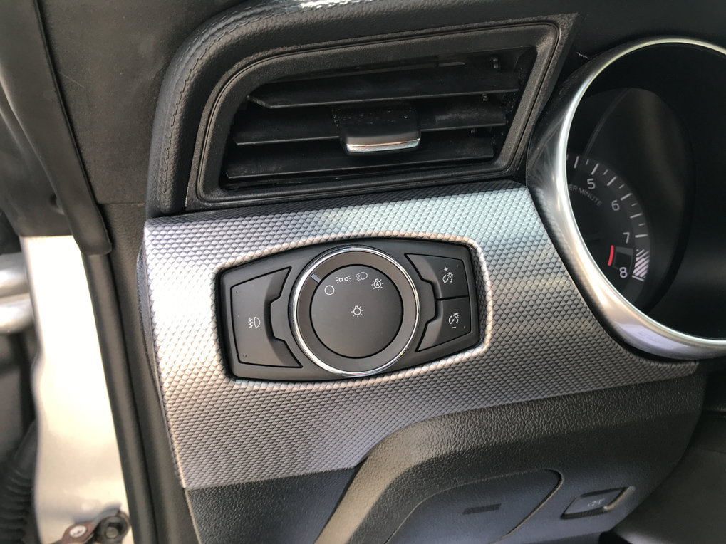 Used 2020 Ford Mustang GT w/ Black Accent Package RWD image 13