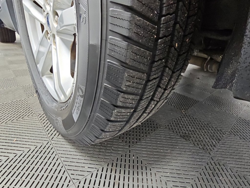 Used 2020 Ford Explorer XLT RWD image 44