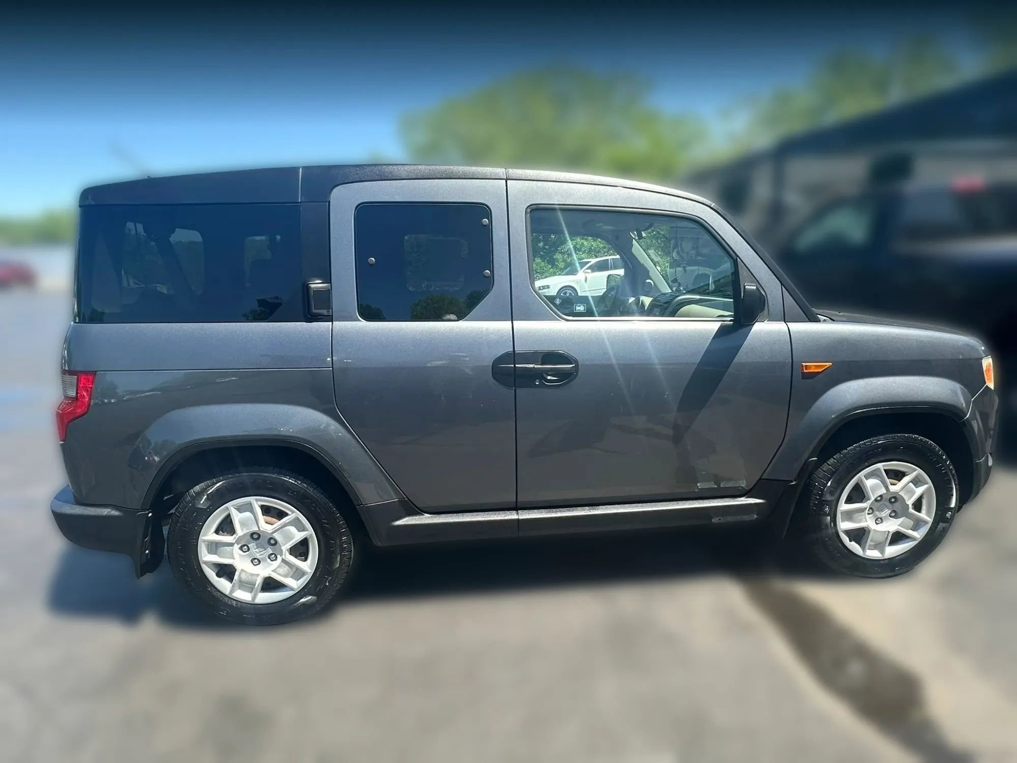Used 2009 Honda Element LX image 2
