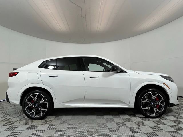 New 2026 BMW X2 M35i w/ M Sport Professional Package AWD/4WD image 8