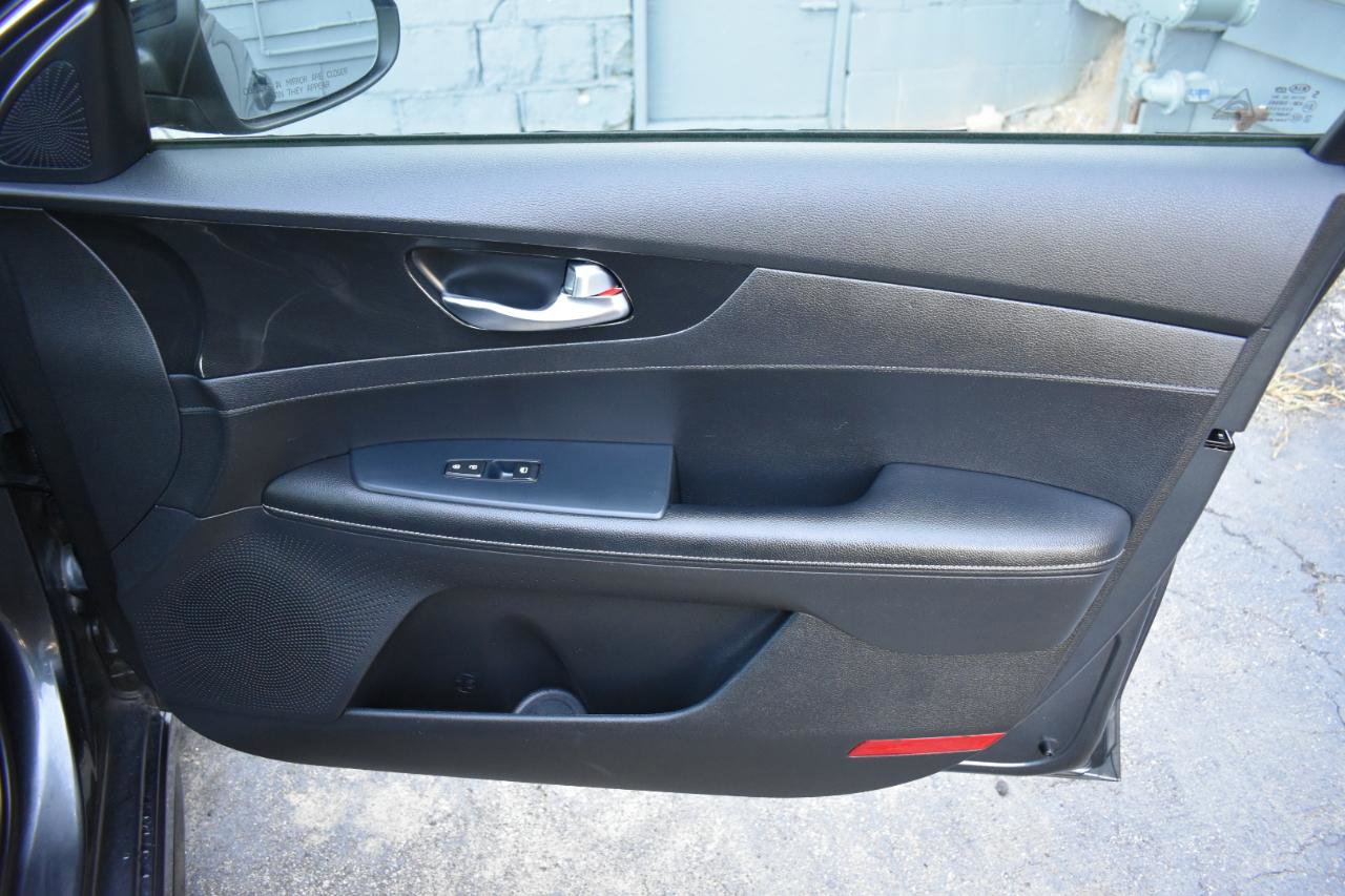 Used 2020 Kia Forte GT-Line FWD image 33