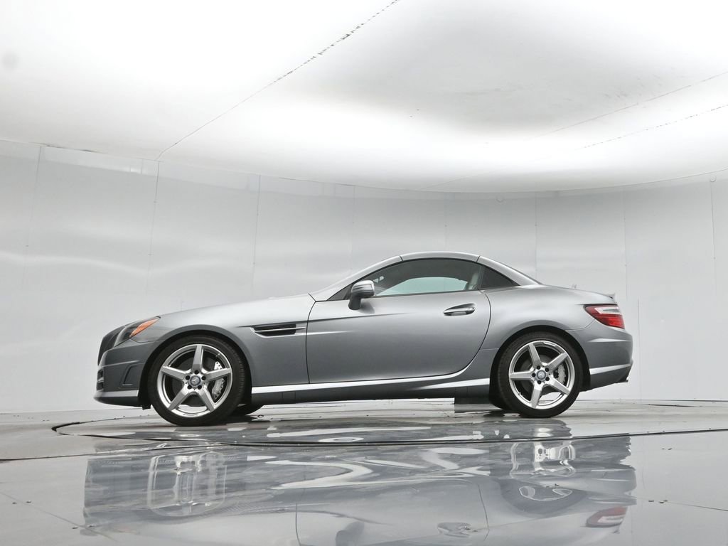 Used 2015 Mercedes-Benz SLK 250 image 46