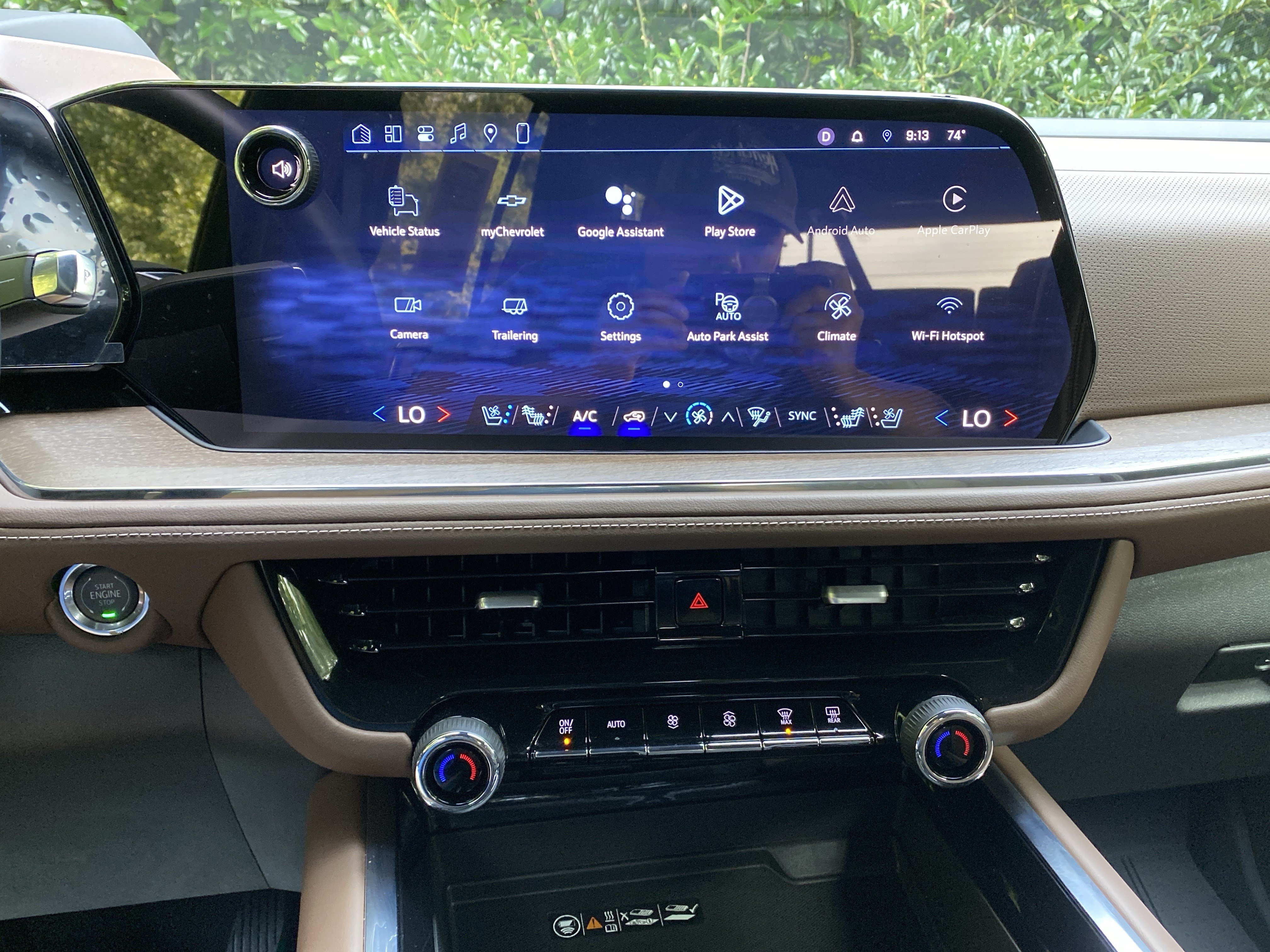 Used 2025 Chevrolet Tahoe High Country AWD/4WD image 27
