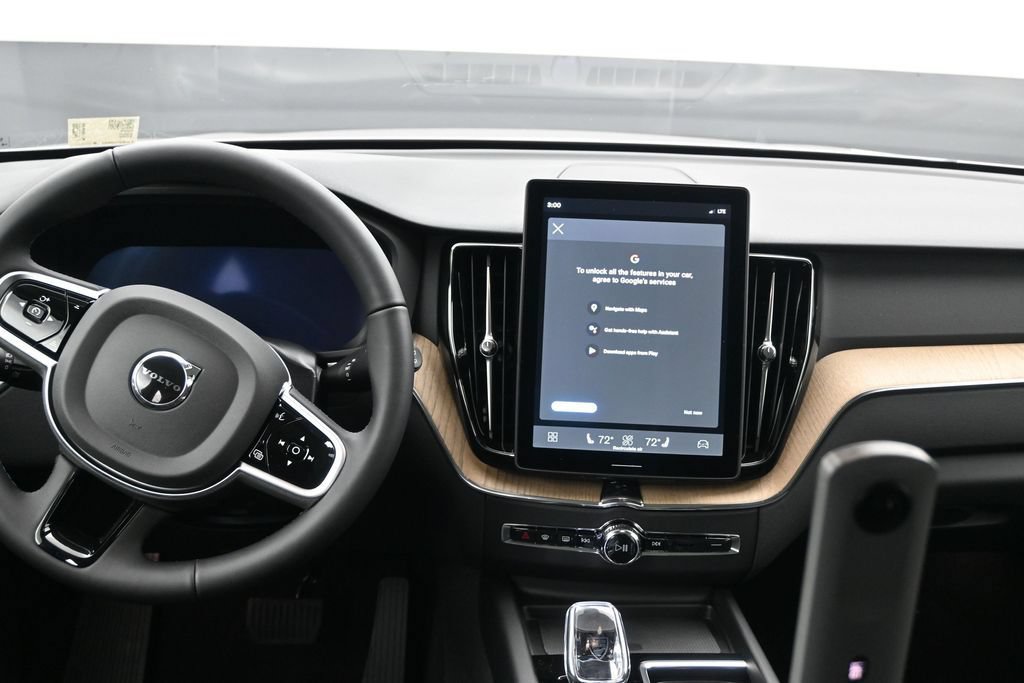 New 2026 Volvo XC60 B5 Plus AWD/4WD image 10