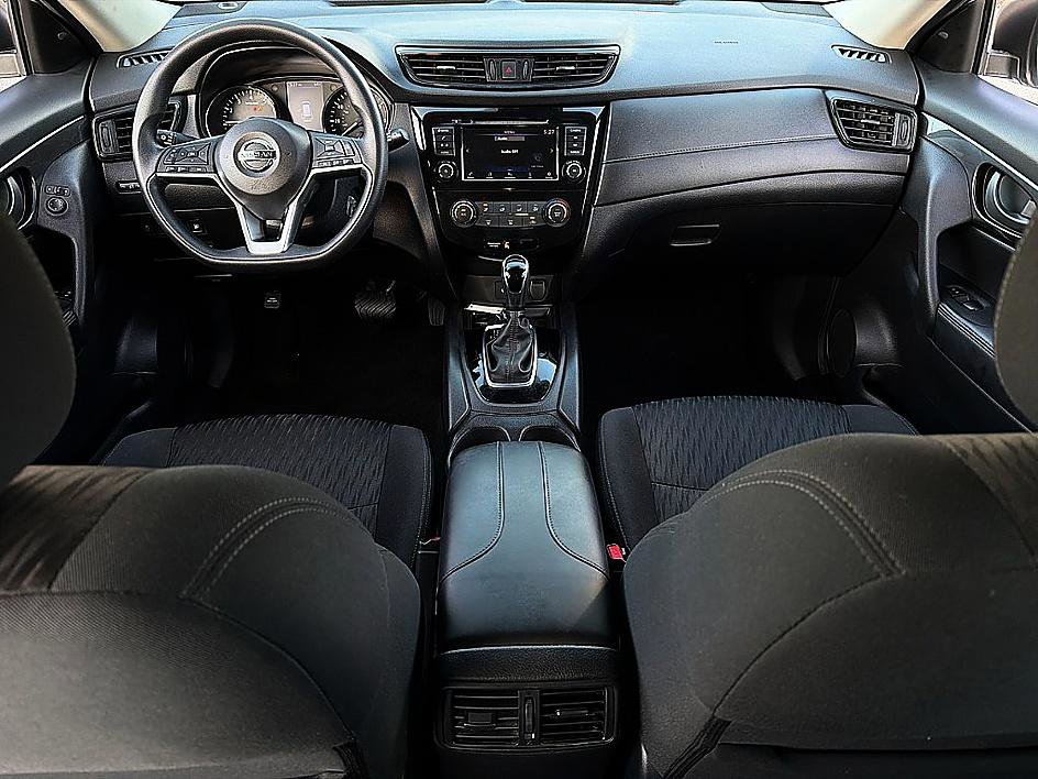 Used 2019 Nissan Rogue S image 7