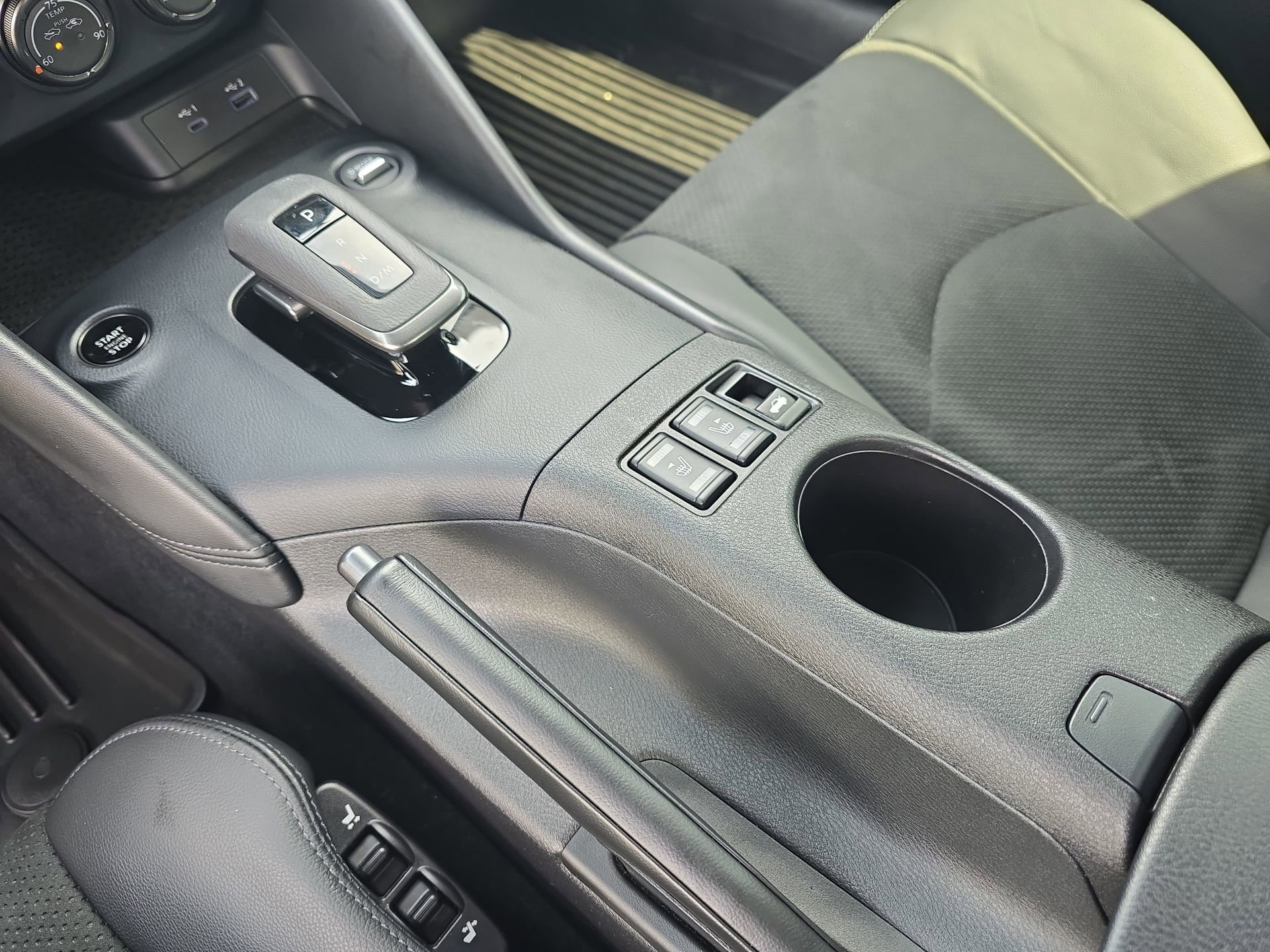 Used 2024 Nissan Z Performance w/ Floor Mat Package RWD image 23