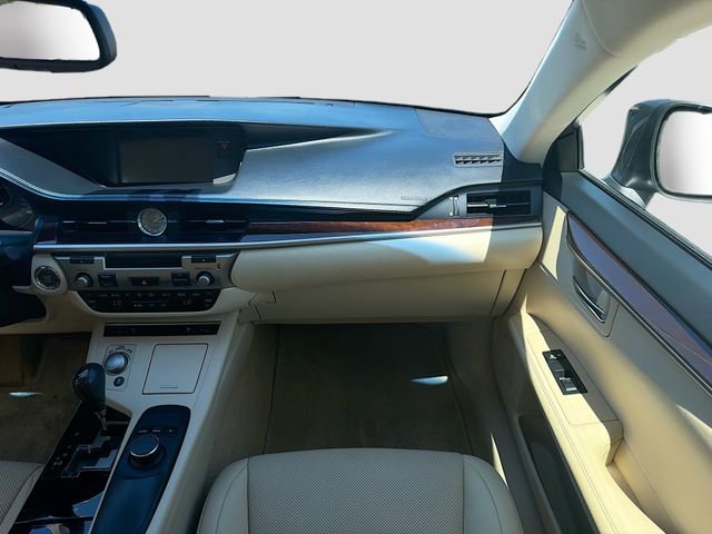 Used 2015 Lexus ES 350 w/ Premium Package FWD image 17