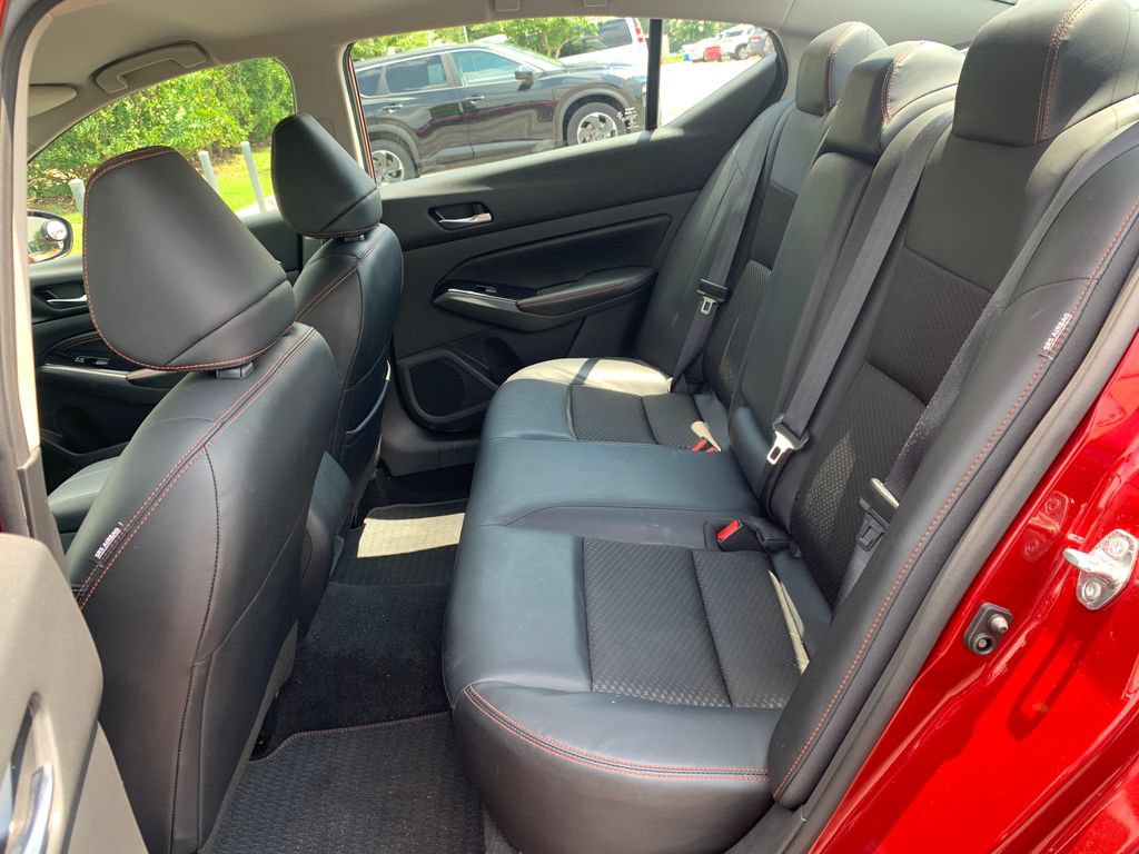 Used 2023 Nissan Altima 2.5 SR FWD image 16