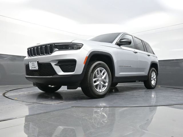 New 2025 Jeep Grand Cherokee Laredo X w/ Luxury Tech Group I image 22