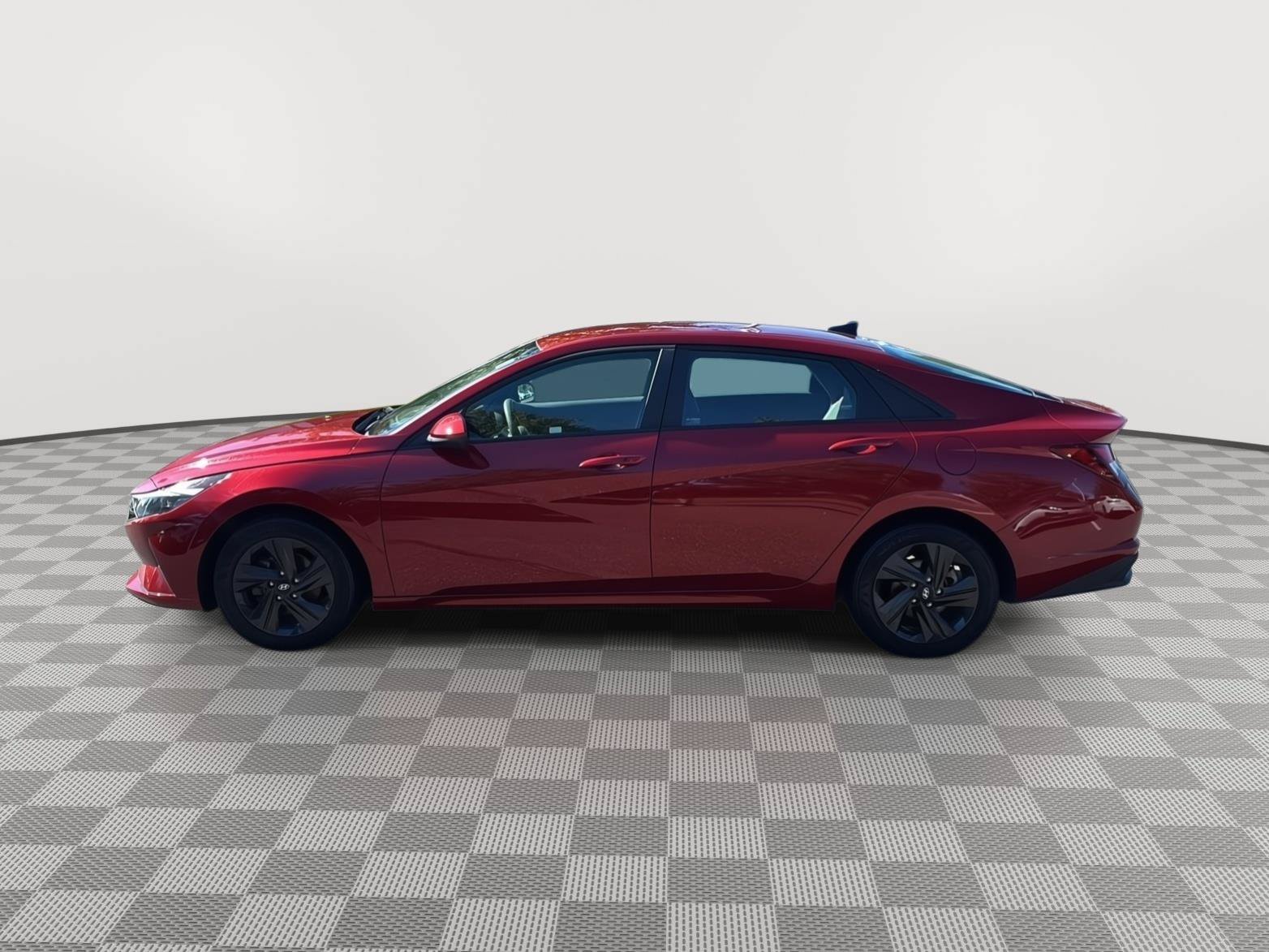 Used 2023 Hyundai Elantra SEL FWD image 8