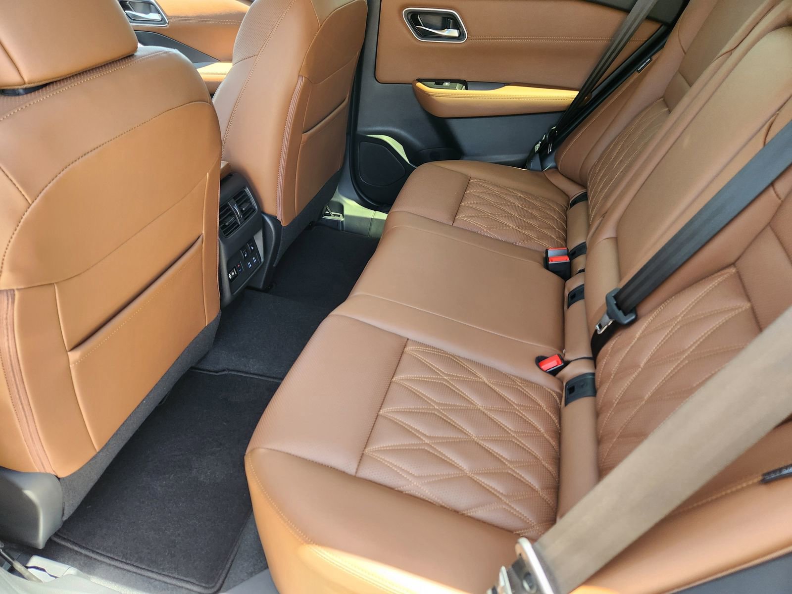 New 2025 Nissan Rogue Platinum w/ Platinum Premium Package image 26