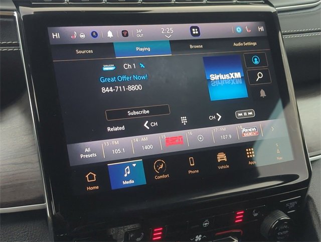 Used 2024 Jeep Grand Cherokee Limited image 17