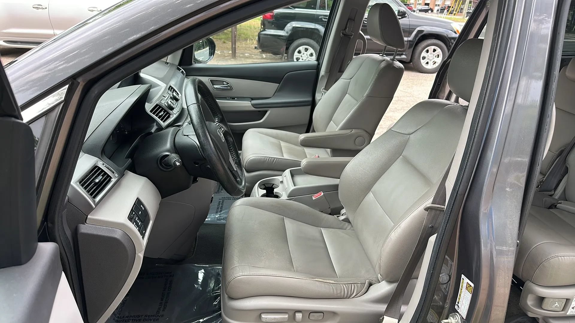 Used 2015 Honda Odyssey Touring image 13