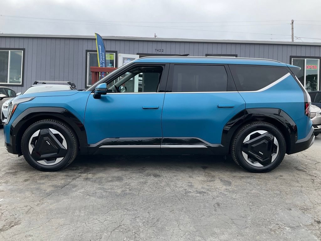 Used 2024 Kia EV9 Land AWD/4WD image 6